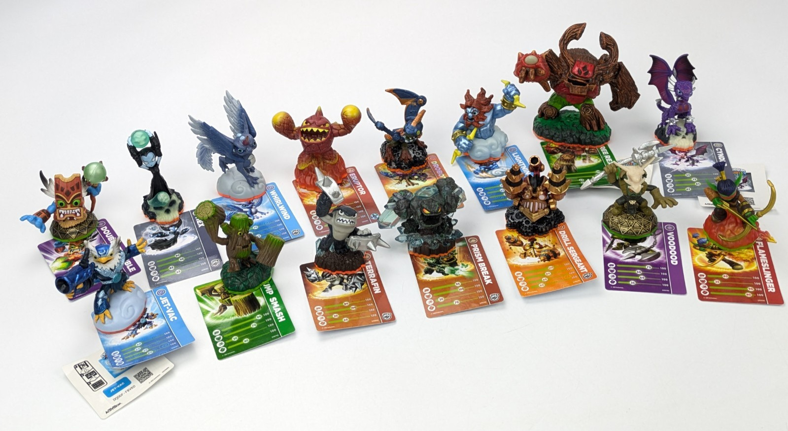 Skylanders GIANTS & SPYRO’S ADVENTURE Lot of 15 Figures Mixed w/Cards