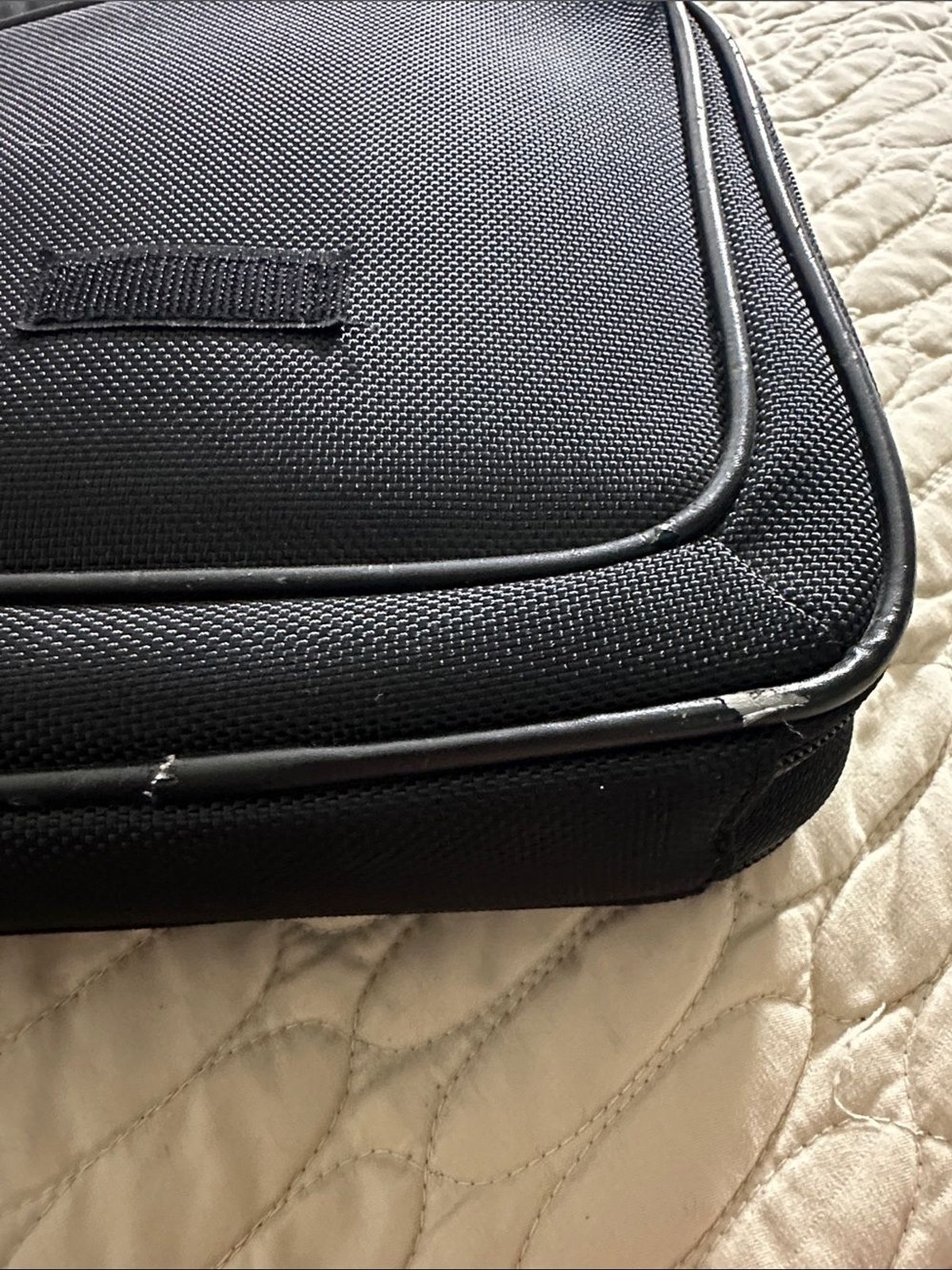 Nintendo Black 3DS Travel Elite Transporter Case with Handle No Strap Padded