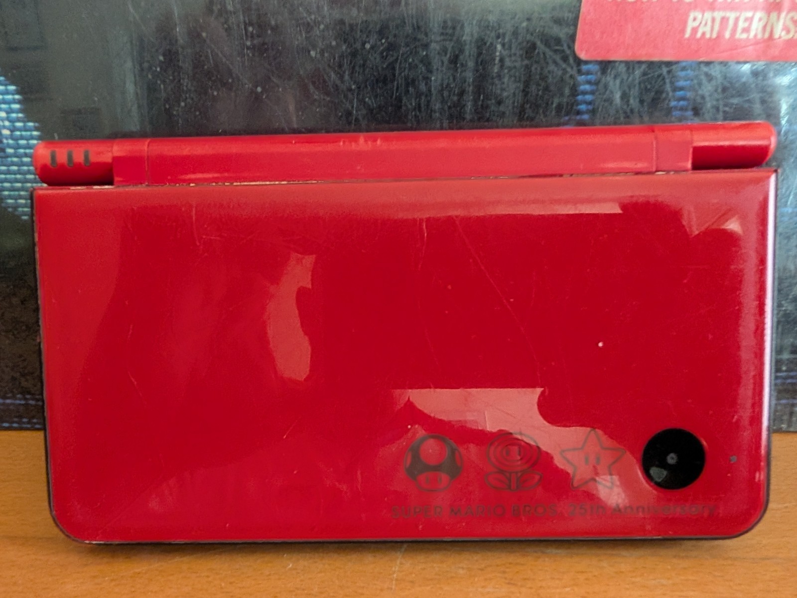 Nintendo DSi XL Super Mario Bros 25th Anniversary Edition Red