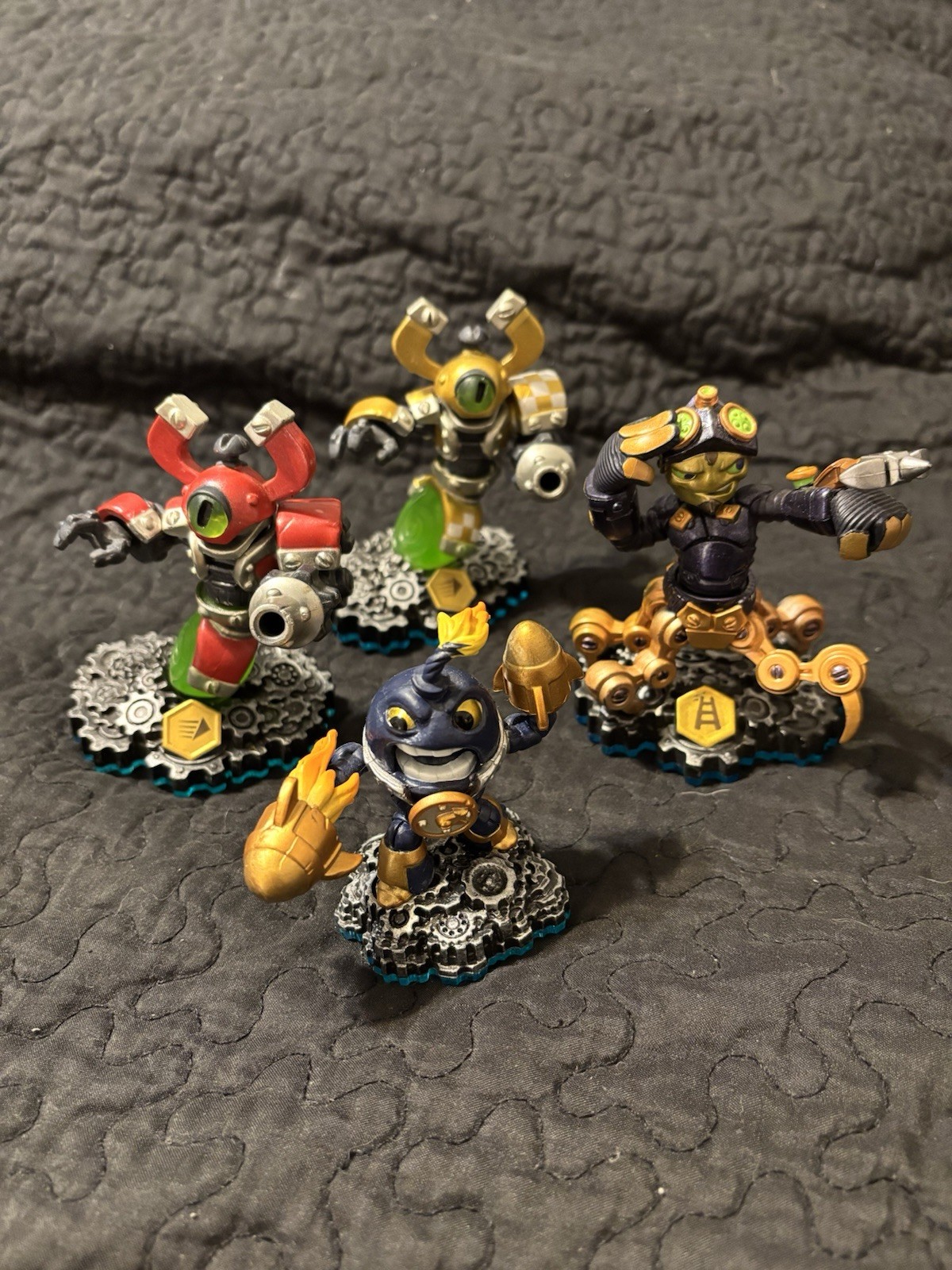 SKYLANDERS SWAP-FORCE CHARACTERS AND GAME!!! (sold individually)