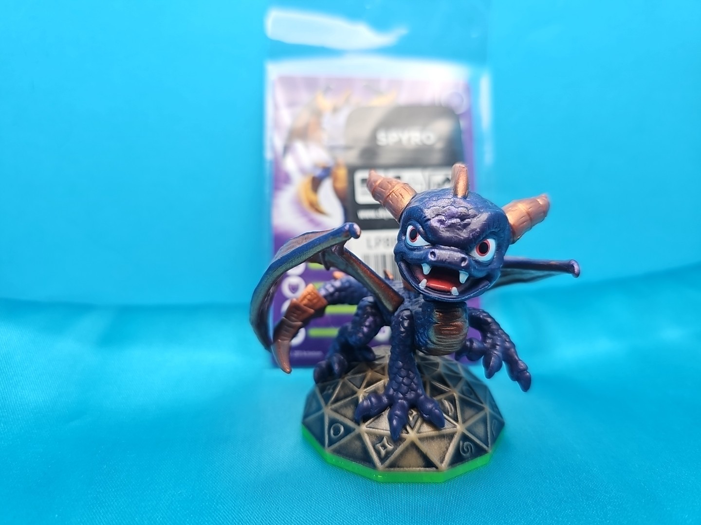 Skylanders Spyros Adventure Spyro Series 1 Figure