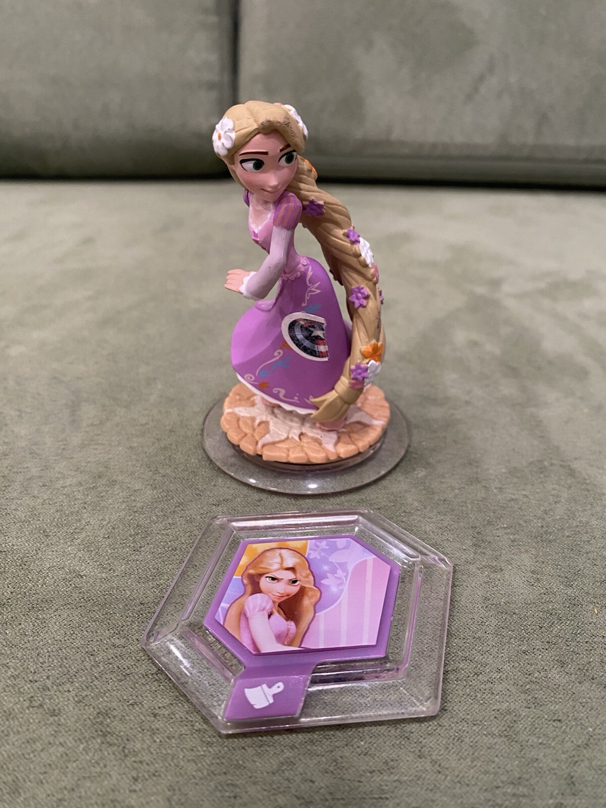 Disney Infinity 1.0 Rapunzel Tangled Figure + Rapunzel Kingdom Power Disc