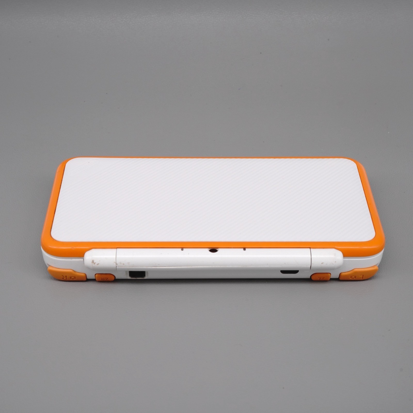 Nintendo “New” 2DS XL LL Console White & Orange w/ extras (USA Seller)
