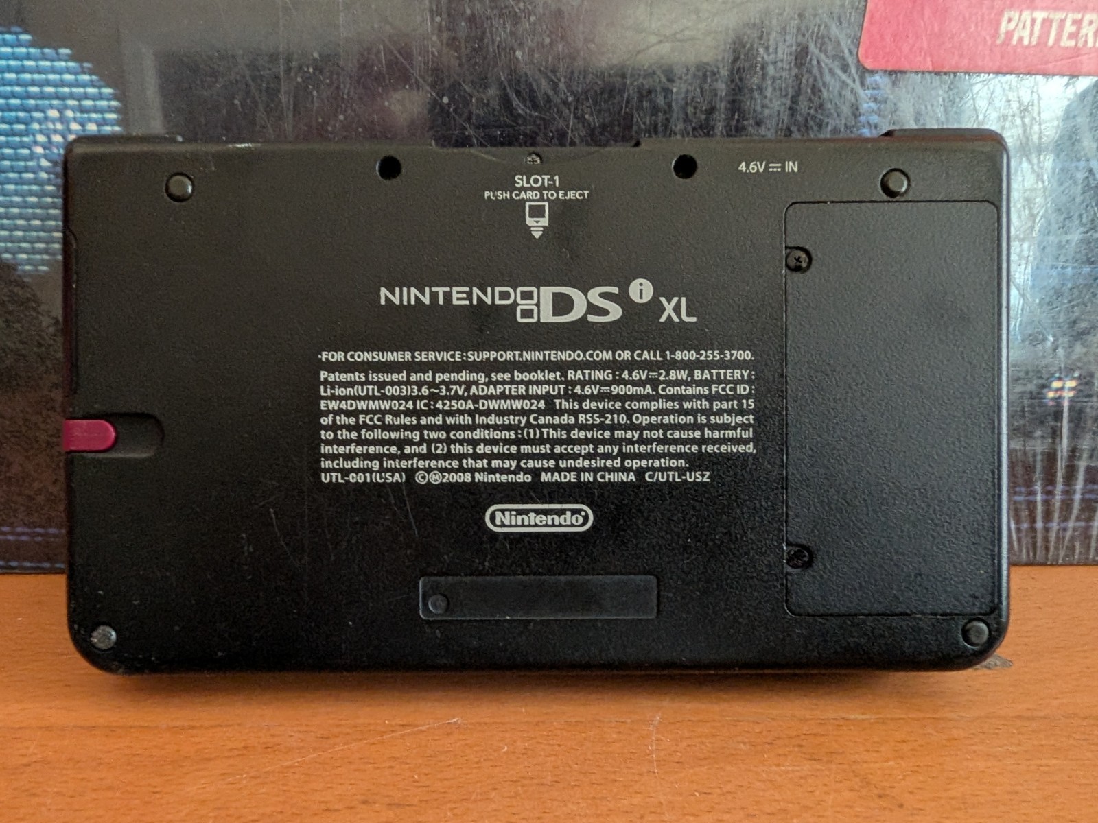 Nintendo DSi XL Super Mario Bros 25th Anniversary Edition Red