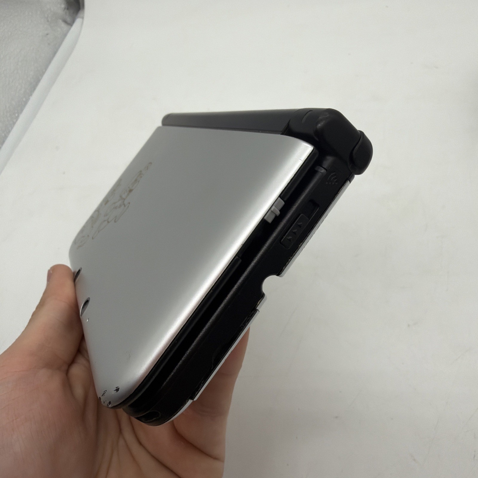Nintendo 3DS XL Mario & Luigi Dream Team 4GB Handheld System – Silver w/ Charger