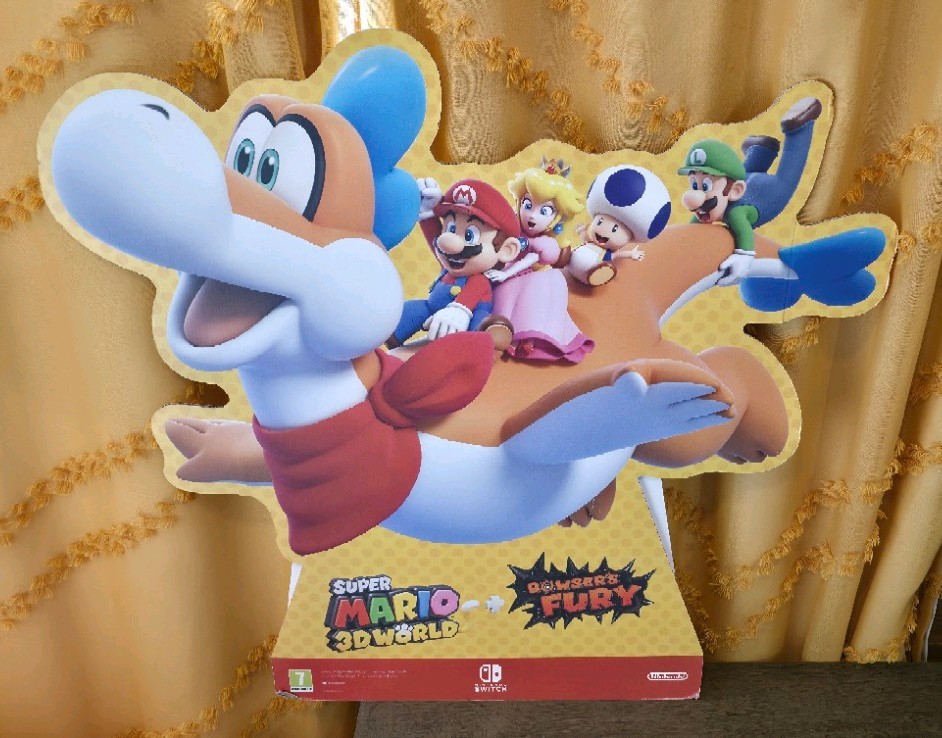 Super Mario 3D World 3 Foot Nintendo Store Display MARIO YOSHI