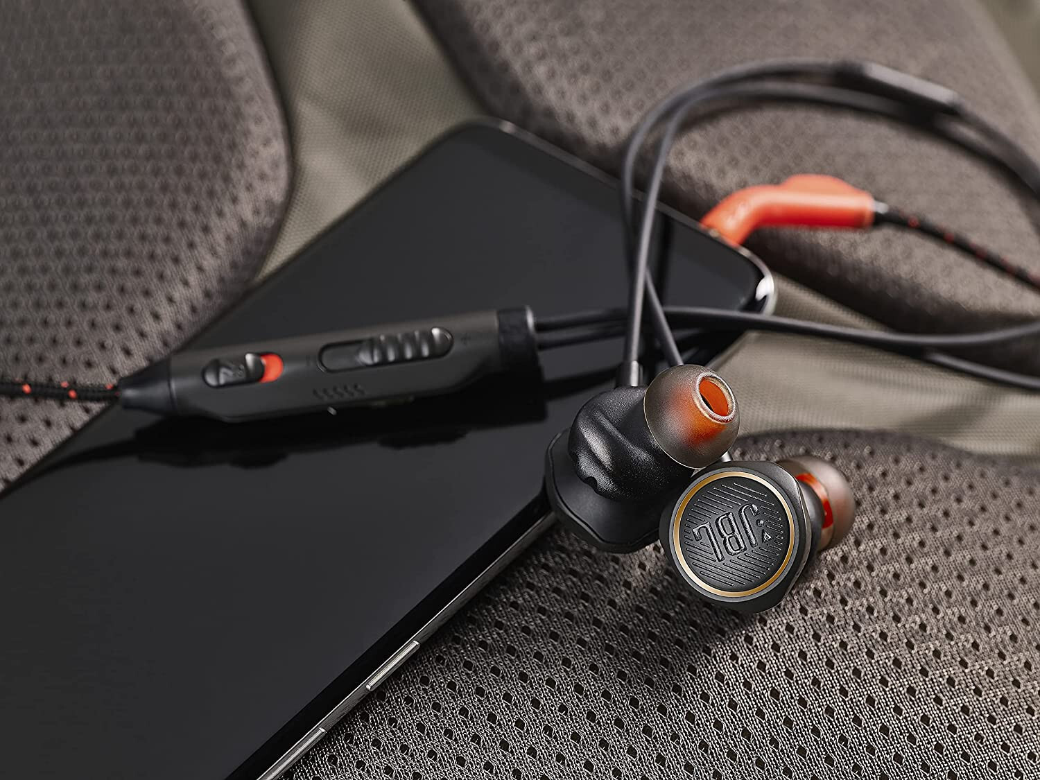 JBL Quantum 50 Headphone Earbuds High Performance JBLQUANTUM50BL 3.5mm Gaming HD