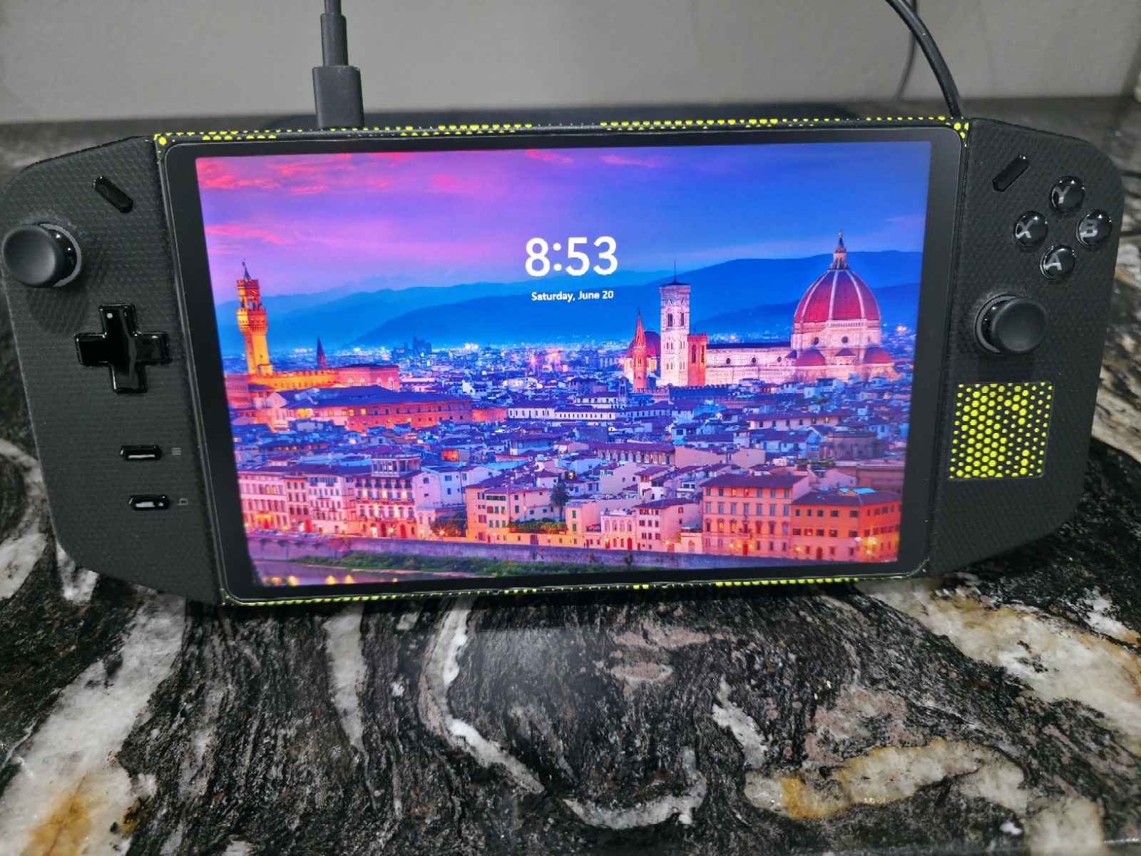 *MINT* Lenovo Legion Go 8APU1 1TB Handheld Console – Shadow Black