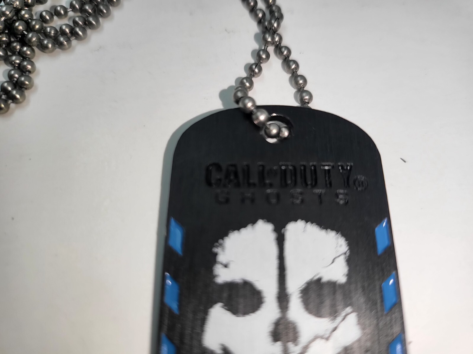 CALL OF DUTY GHOSTS METAL DURABLE DOG TAG W/14″ NECKLACE CHAIN NEW/W DAMAGED BOX