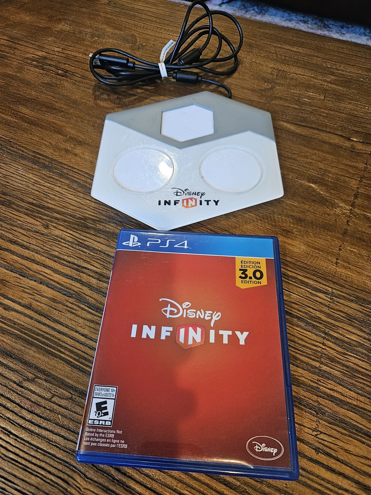 Disney Infinity 3.0 Edition PS4 Game and USB Base Bundle Disney
