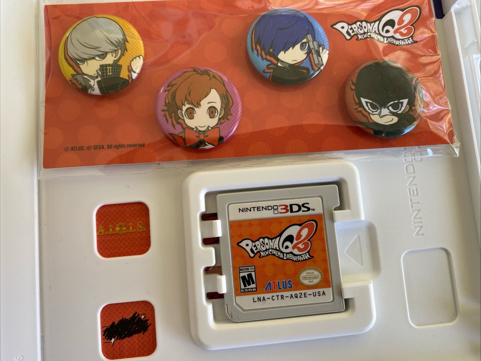 Persona Q2: New Cinema Labyrinth Launch Edition w/ Buttons (3DS) Complete in Box