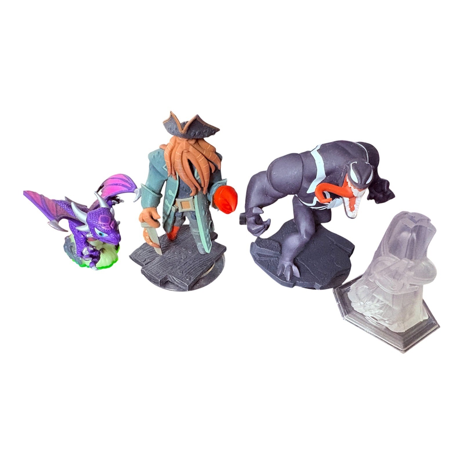 Skylanders Mixed Lot of 42 Figures Spyro, Giants, Crystals with Spyro Bag