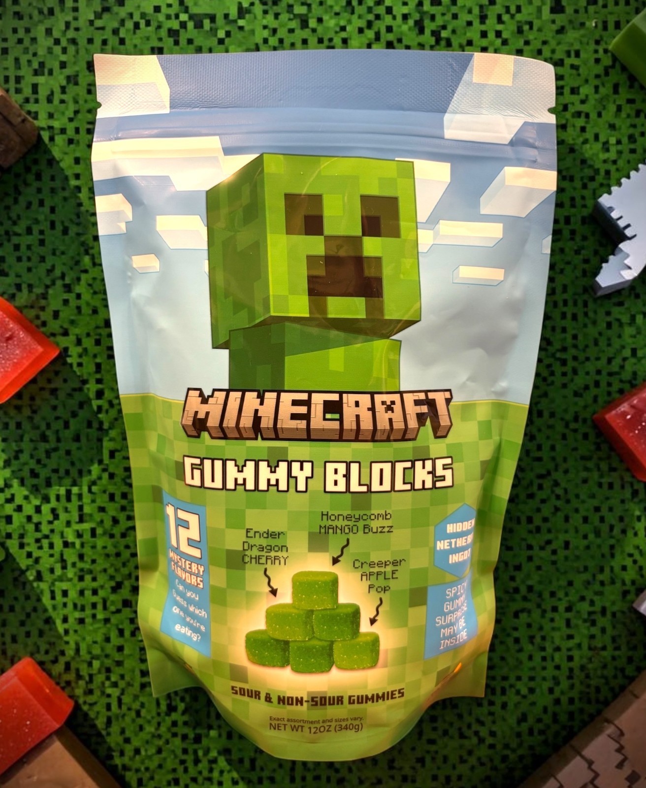 MINECRAFT Gummy Blocks Gummies 12oz Hidden Ender Dragon Honeycomb Creeper