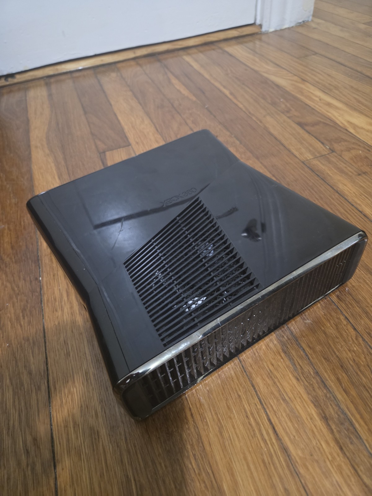 Microsoft Xbox 360 Slim Black Console Bundle – Tested & Working