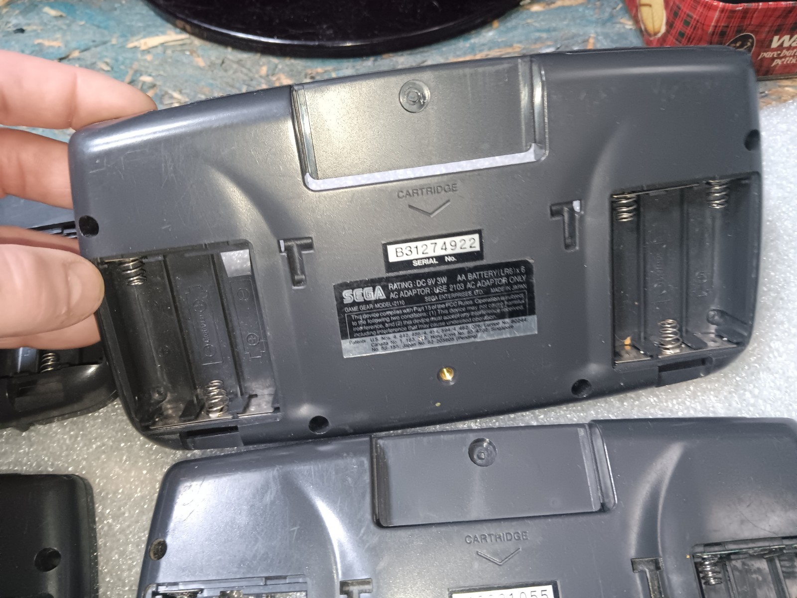 SEGA Game Gear 2110 EXACT EMPTY BACK BATTERY CORROSION X6 ONLY-INTACT-SEE ALL