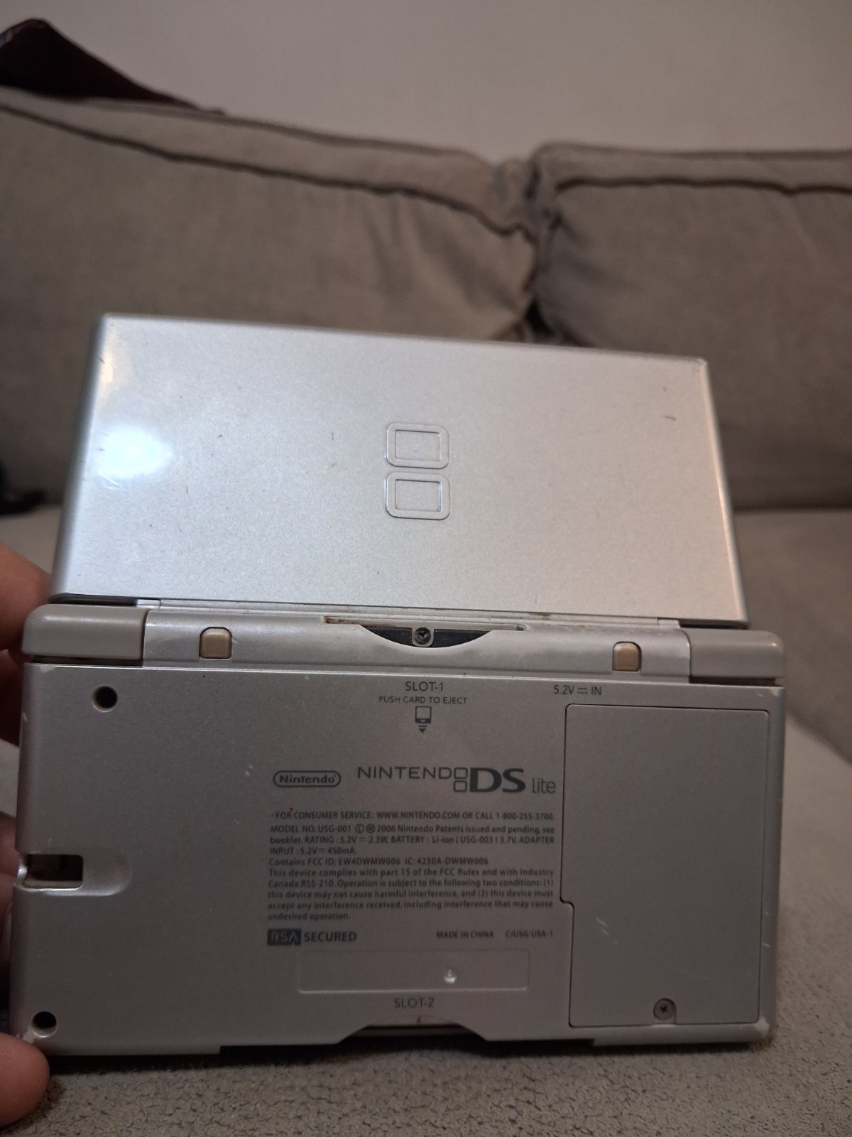 (DAMAGED, READ DESCRIPTION) Nintendo DS Lite Silver Handheld (NO STYLUS)