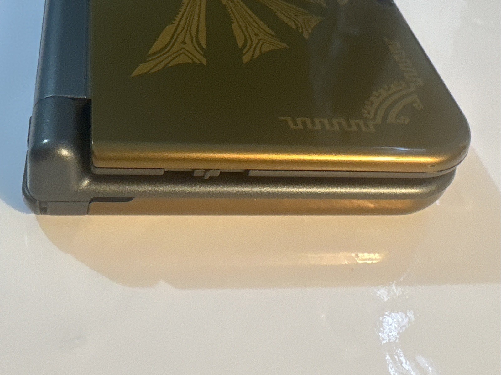 New Nintendo 3DS XL – Zelda Hyrule Edition – Complete CIB – Tested