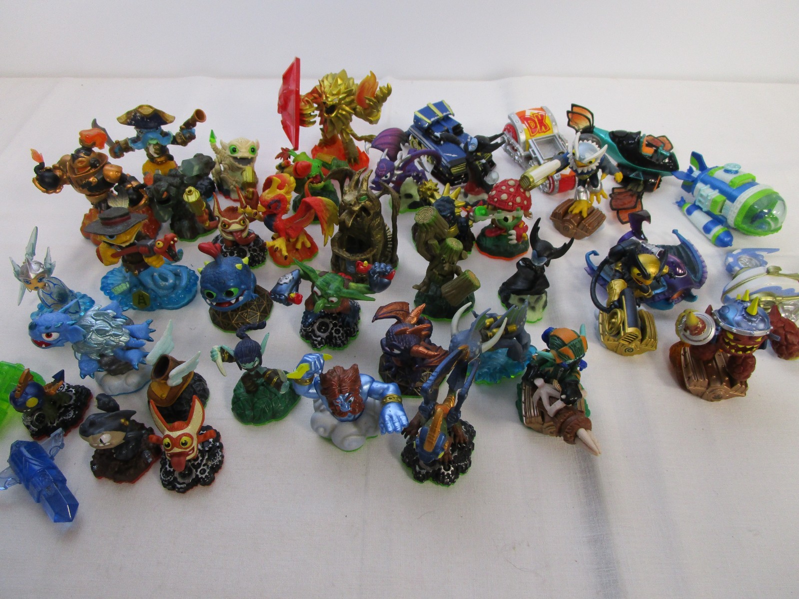 HUGE Skylanders Lot 45+ MIXED TOY VARIOUS LINES/COLLECTIONS PORTALS +Bag 2011-15