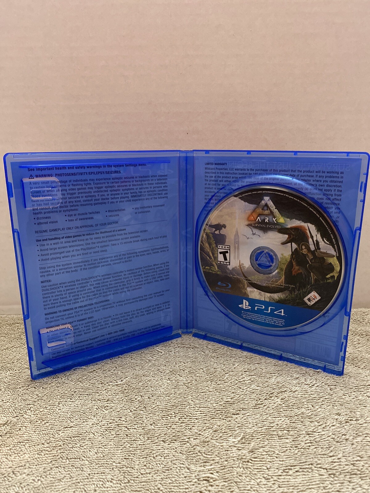 Studio Wildcard Ark: Survival Evolved (Sony PlayStation 4, 2017) PS4 Sandbox T