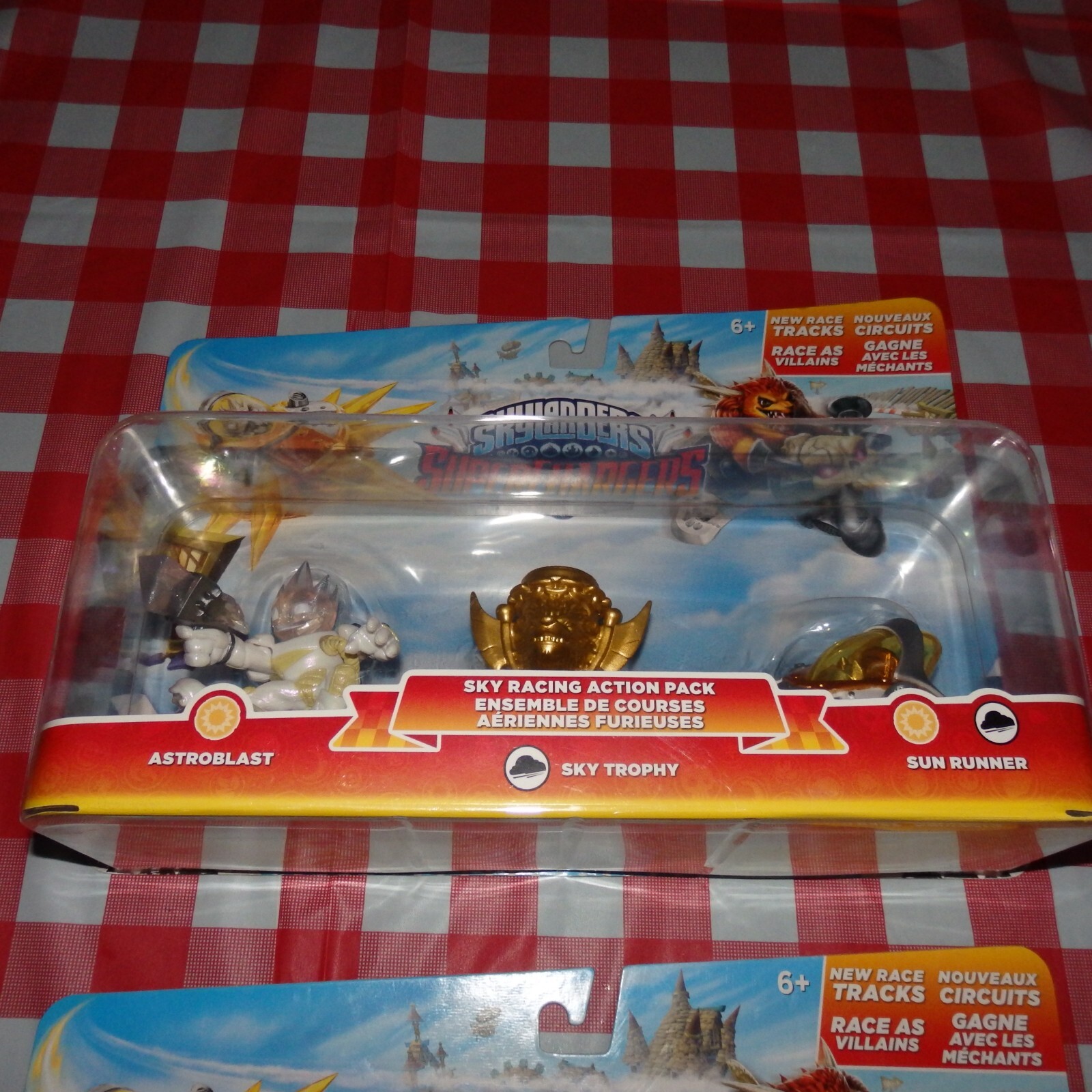 Lot of 2 Skylanders Superchargers Sky Racing Action Packs *Astroblast, Sunrunner