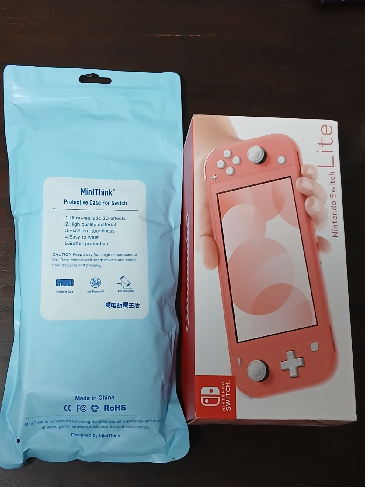 Nintendo Switch Lite 32 GB Pink Coral Gaming Console New + New Case