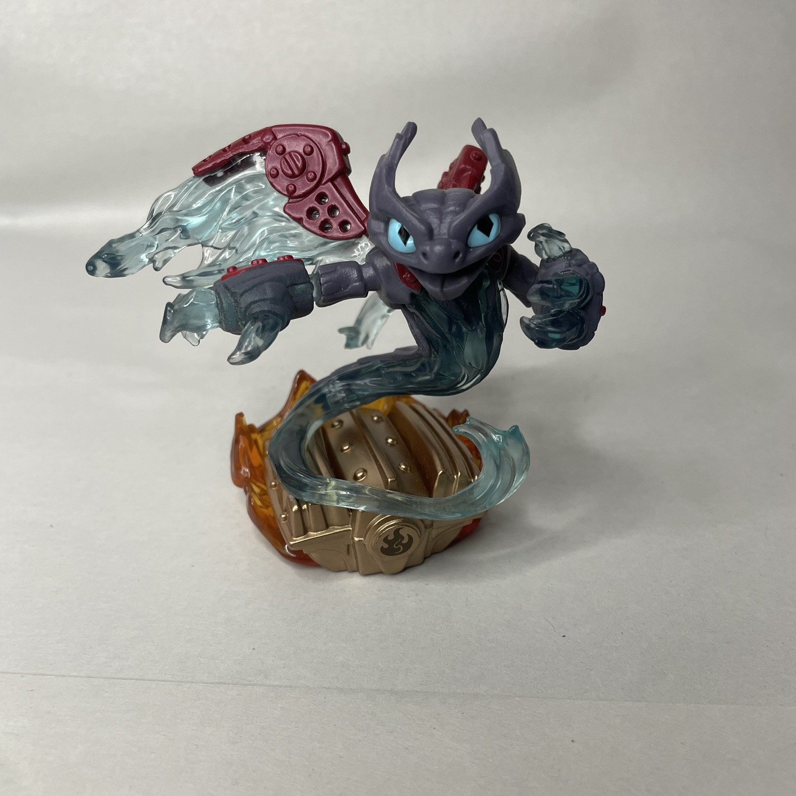 Lot of 2 Skylanders Spitfire & Hot Streak Including Card