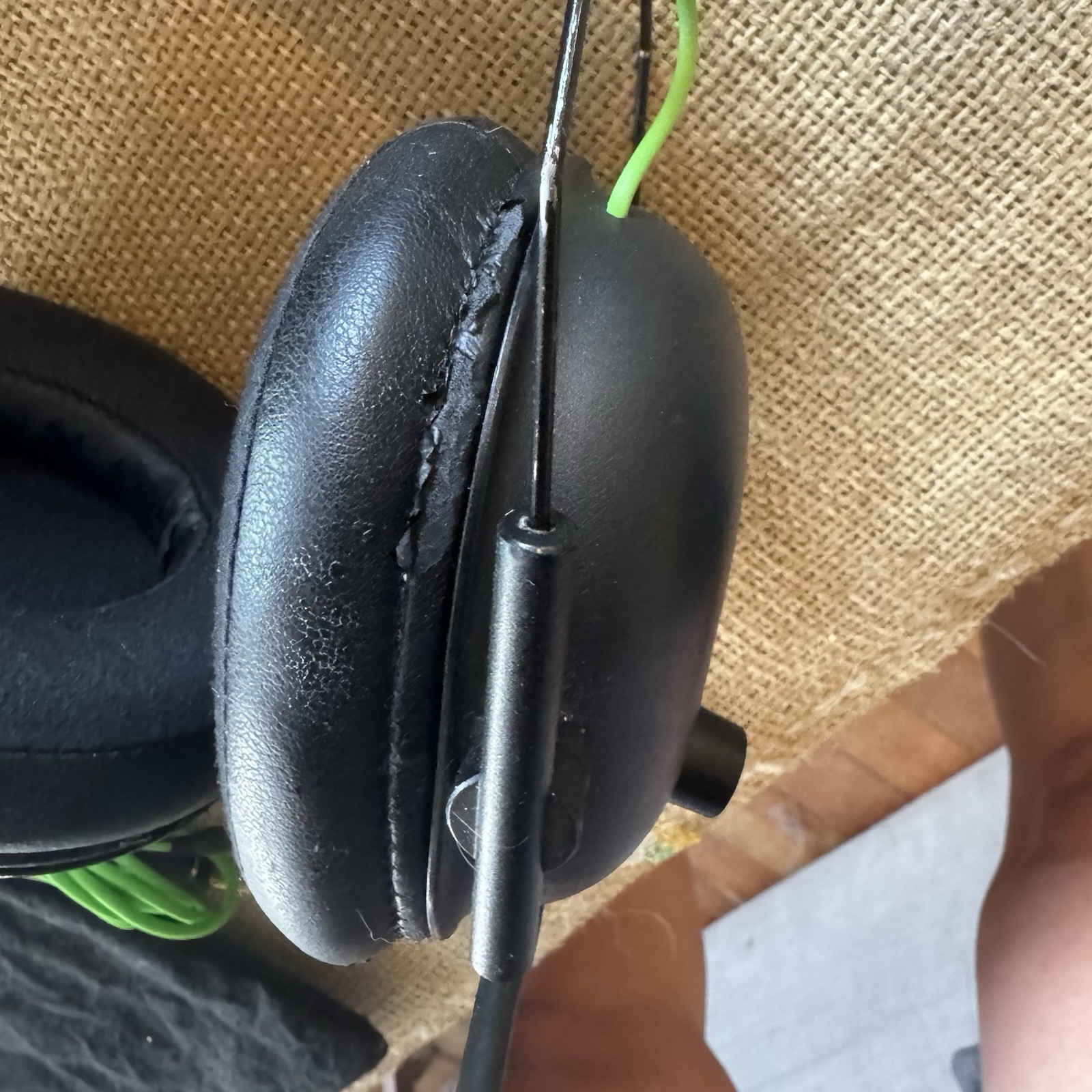Razer BlackShark V2 X Wired Gaming Headset HyperClear Cardioid Mic Black