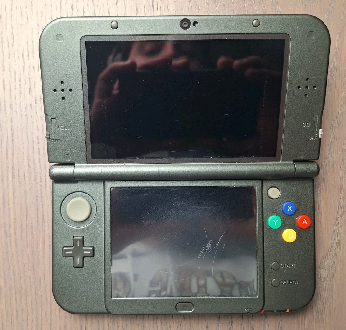New Nintendo 3DS XL Metallic Black | Charger 32GB SD Card | REGION FREE