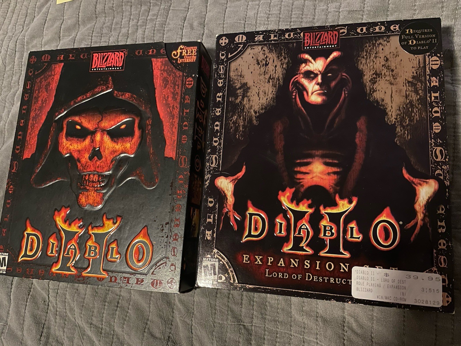 Diablo2 & Diablo2 Expansion set lord of destruction W/Manuals, Product Manuals