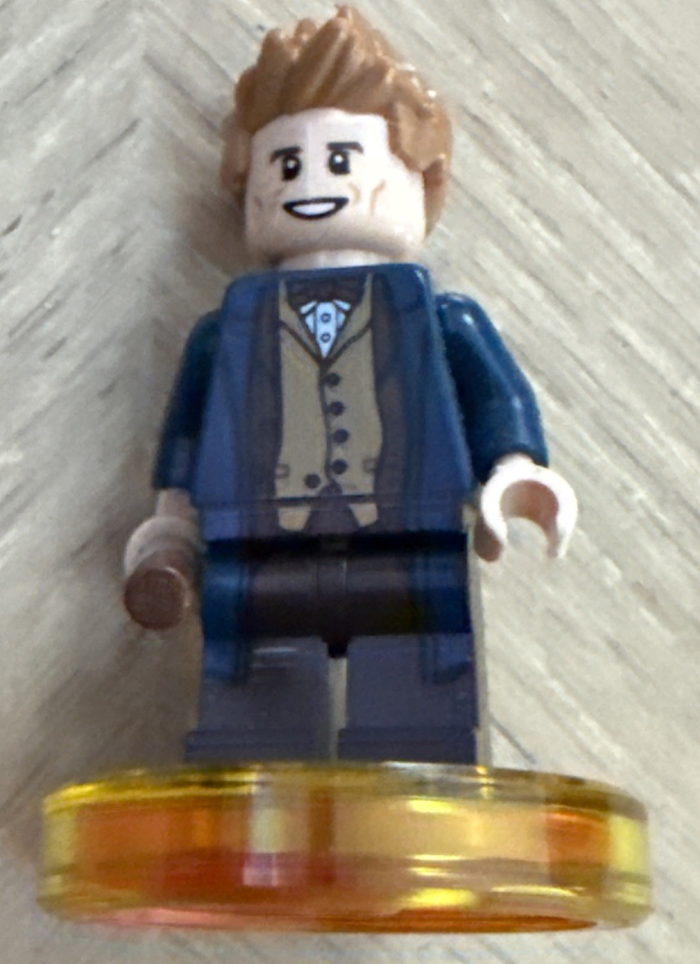 Lego Dimensions Fantastic Beasts Newt Scamander Figure With Base
