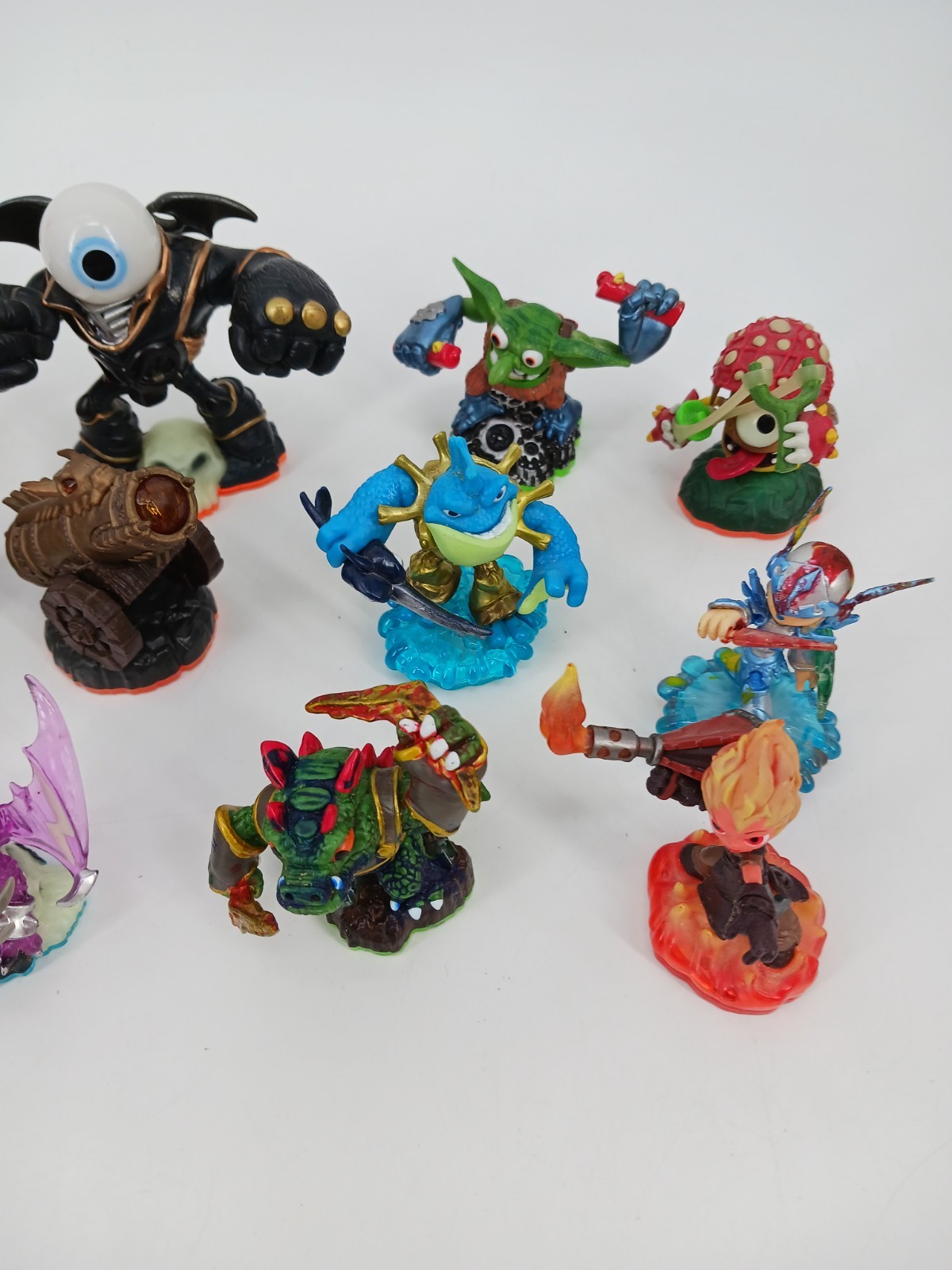 Skylanders Phantom Cynder Eye-Brawl Boomer Rip Tide Assorted Figure Lot 14 SL14