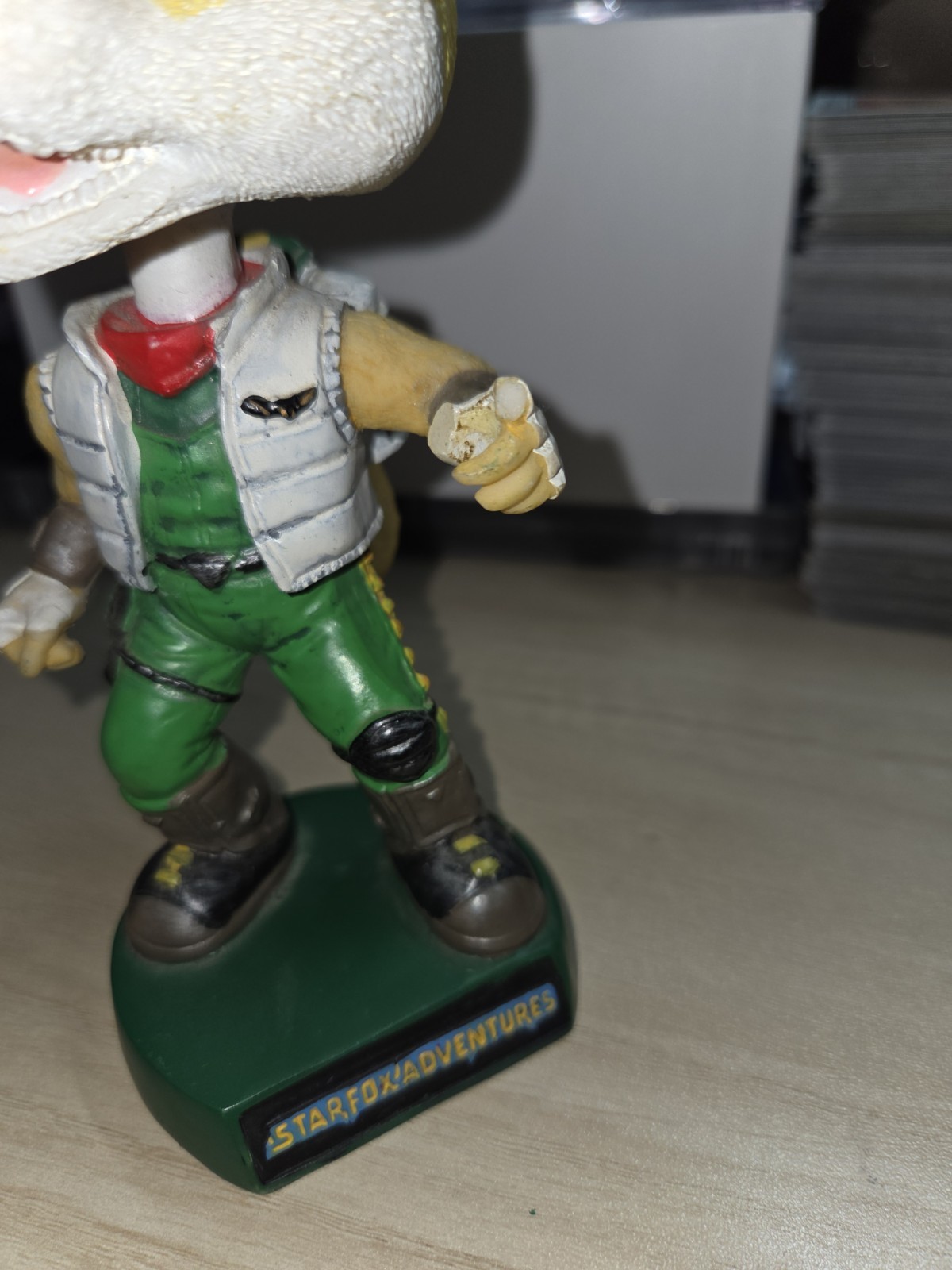2002 Nintendo STARFOX Adventures Bobblehead Limited Edition – Broken fingers!
