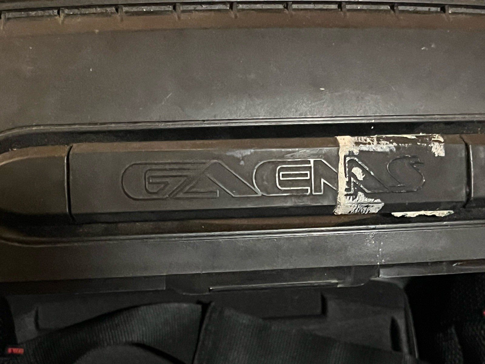 Gaems G155 Portable Gaming Monitor Case With Power Cord – READ DESCRIPTION