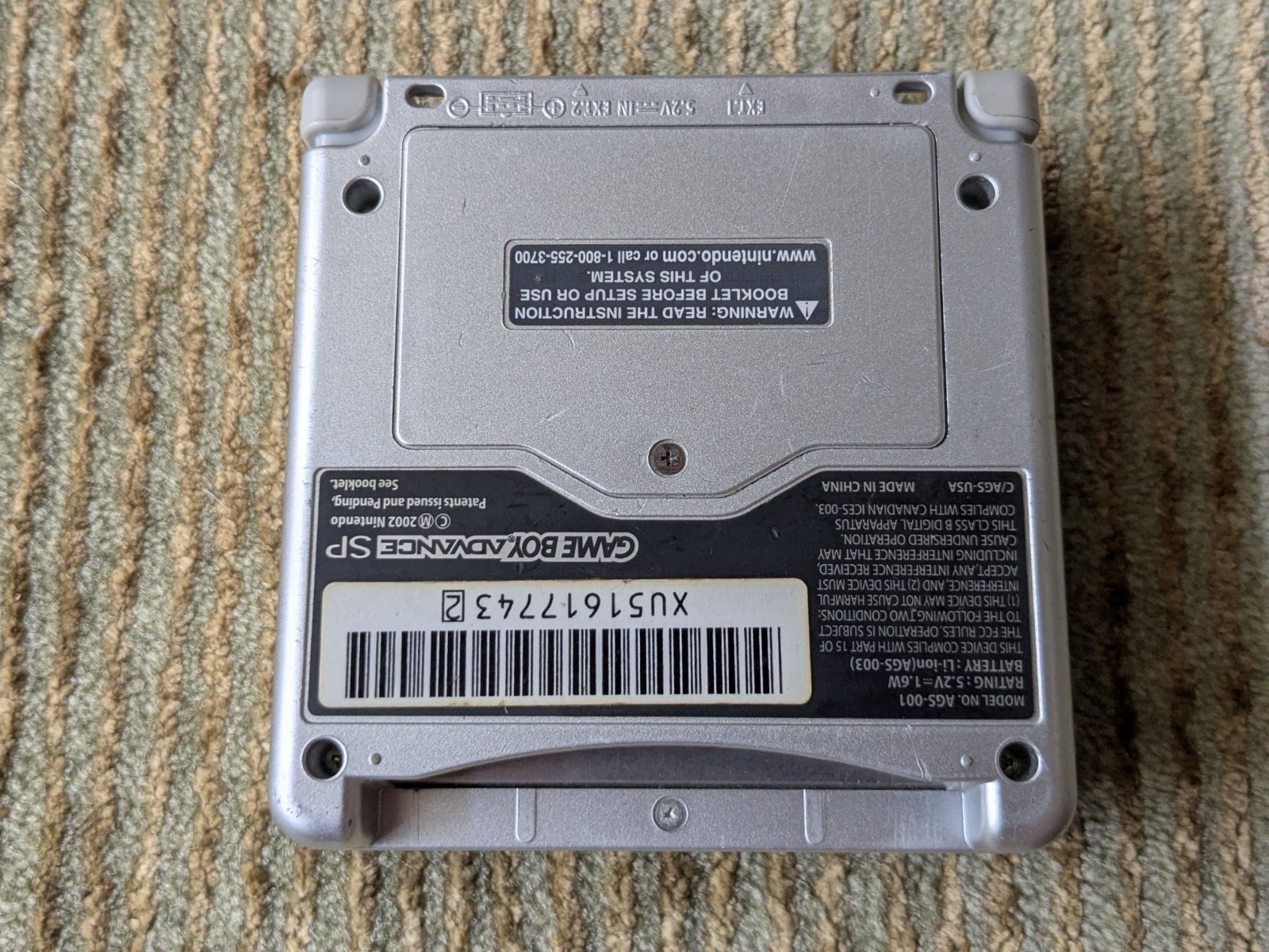 Nintendo Game Boy Advance SP AGS-001 Silver W/ Charger and Game