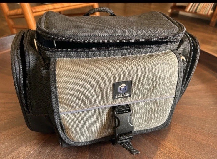 Official Genuine OEM Nintendo GameCube Game System Console Carry Case Travel Bag