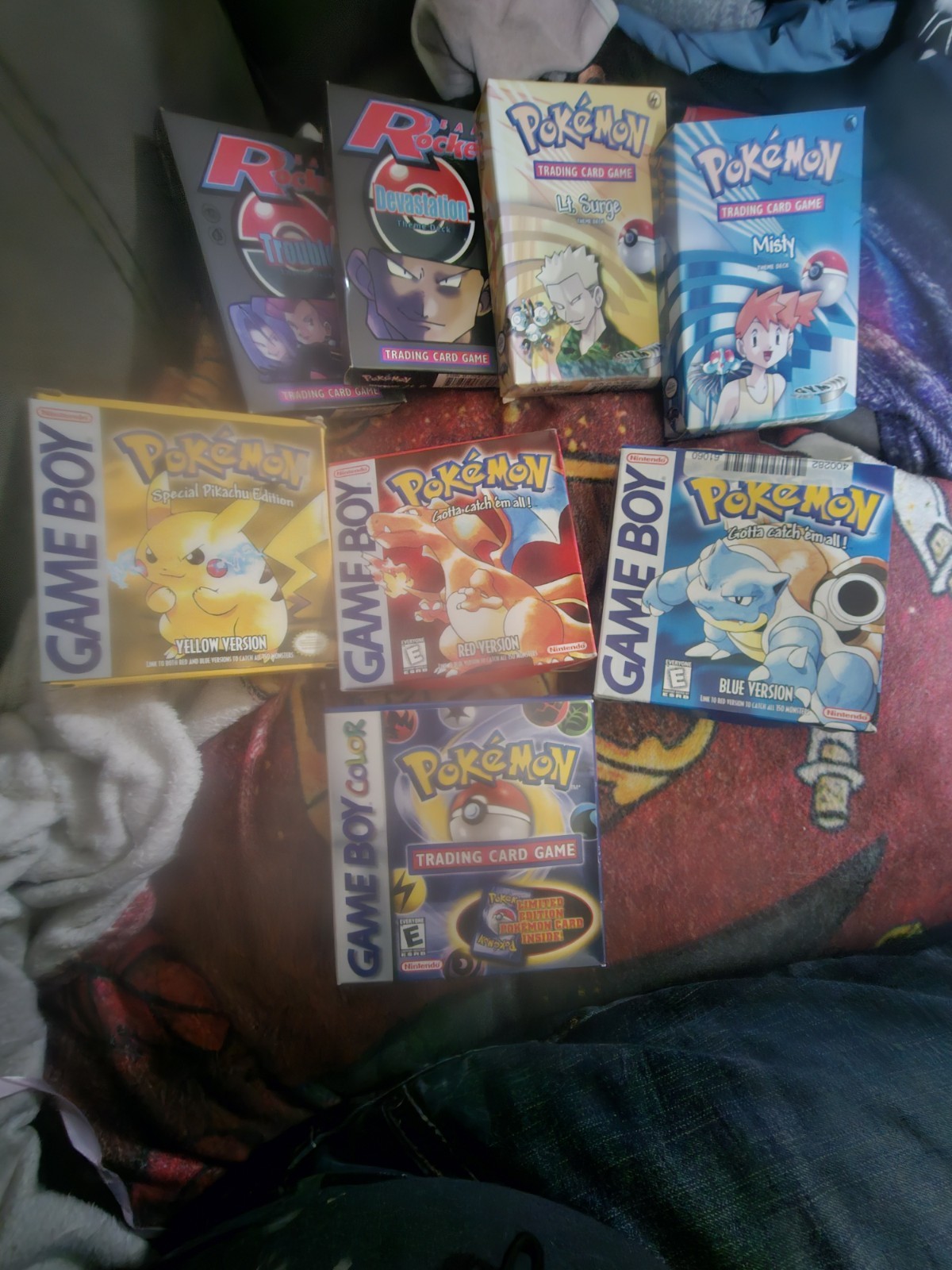 2000’s VINTAGE Nintendo Game Boy Cases, Trading Card’s READ DESCRIPTION!!!