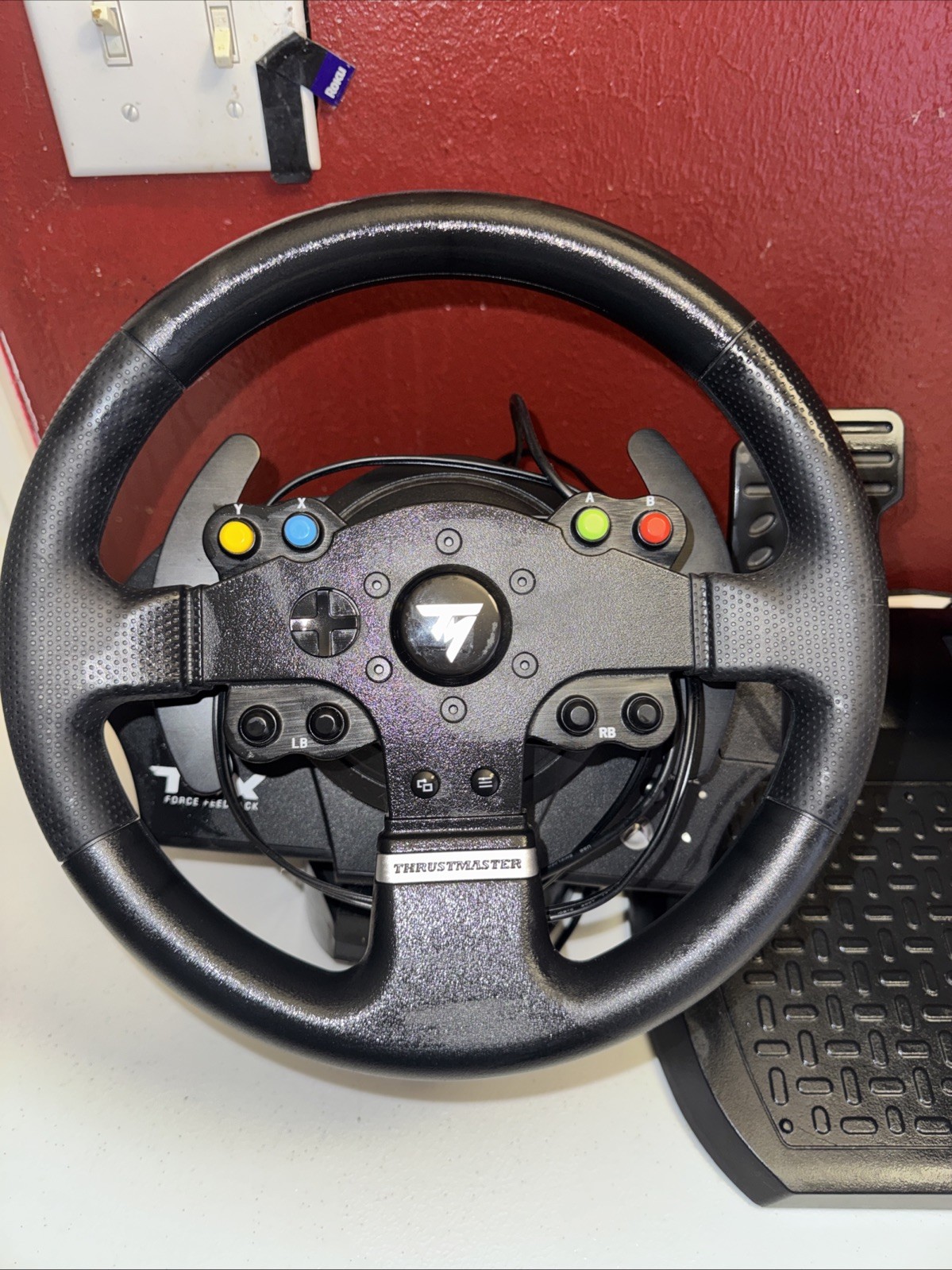 Thrustmaster TMX Force Feedback Racing Wheel for Xbox One, Pedals, Black