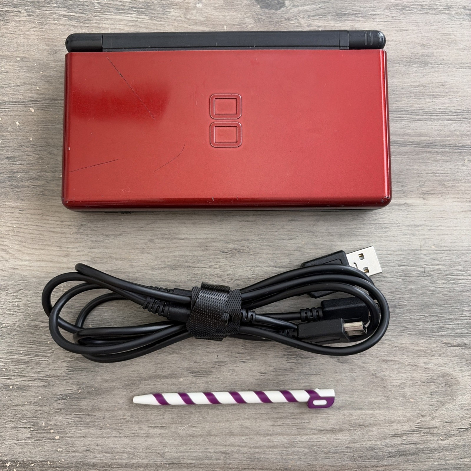 Nintendo DS Lite USG-001 Red/Black Handheld Console w/ Stylus, Charger