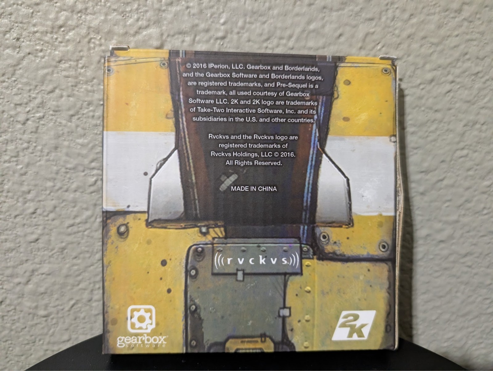 [New] Borderlands Claptrap Bottle Opener Patch Pin Set Bundle Loot Crate Gaming