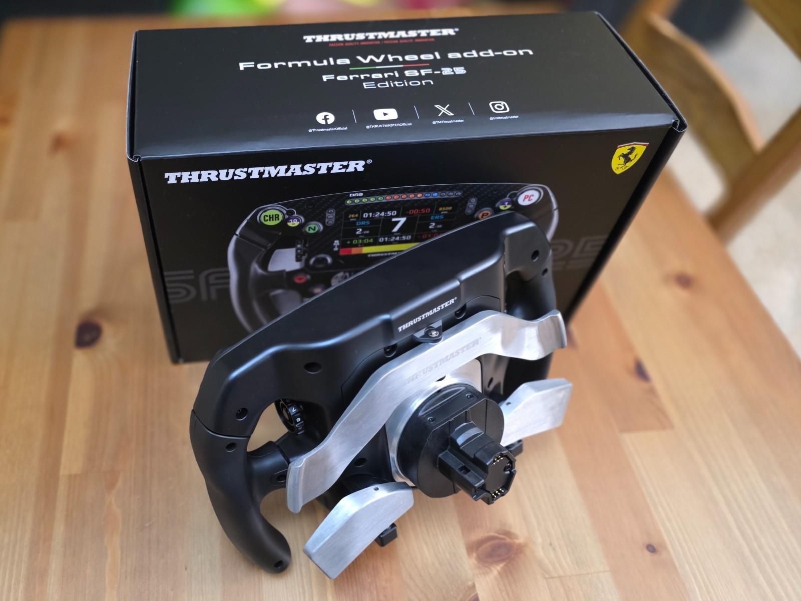 Thrustmaster SF-25 Formula Wheel Add-On Ferrari ( Gently Used)