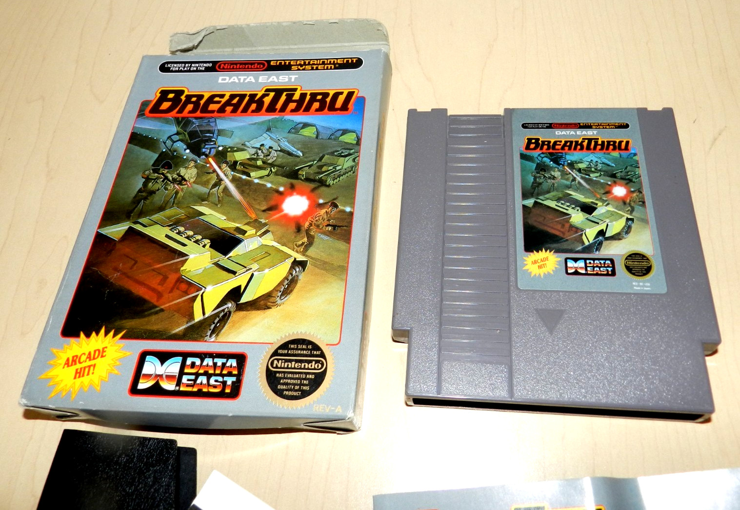 BREAKTHRU NINTENDO NES GAME DATA EAST 1987 COMPLETE