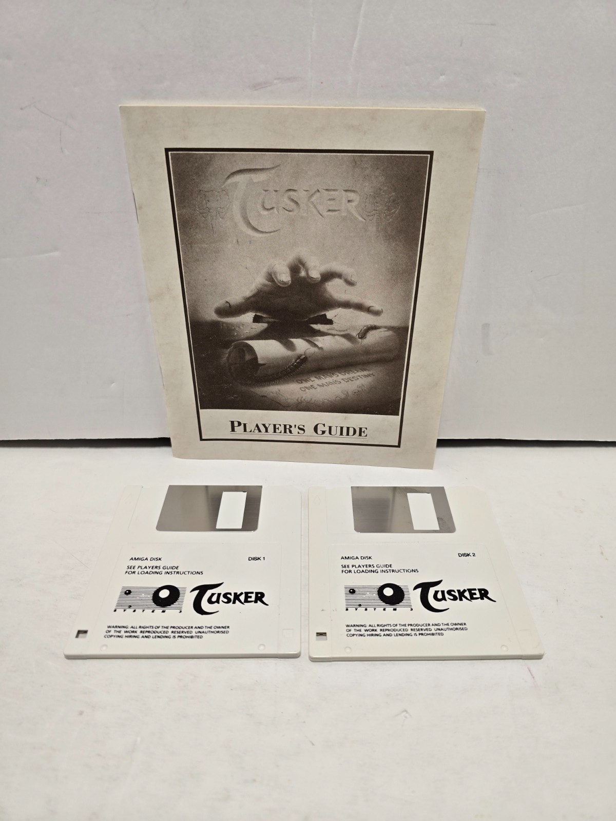 Tusker w/ Manual 3.5″ Commodore Amiga