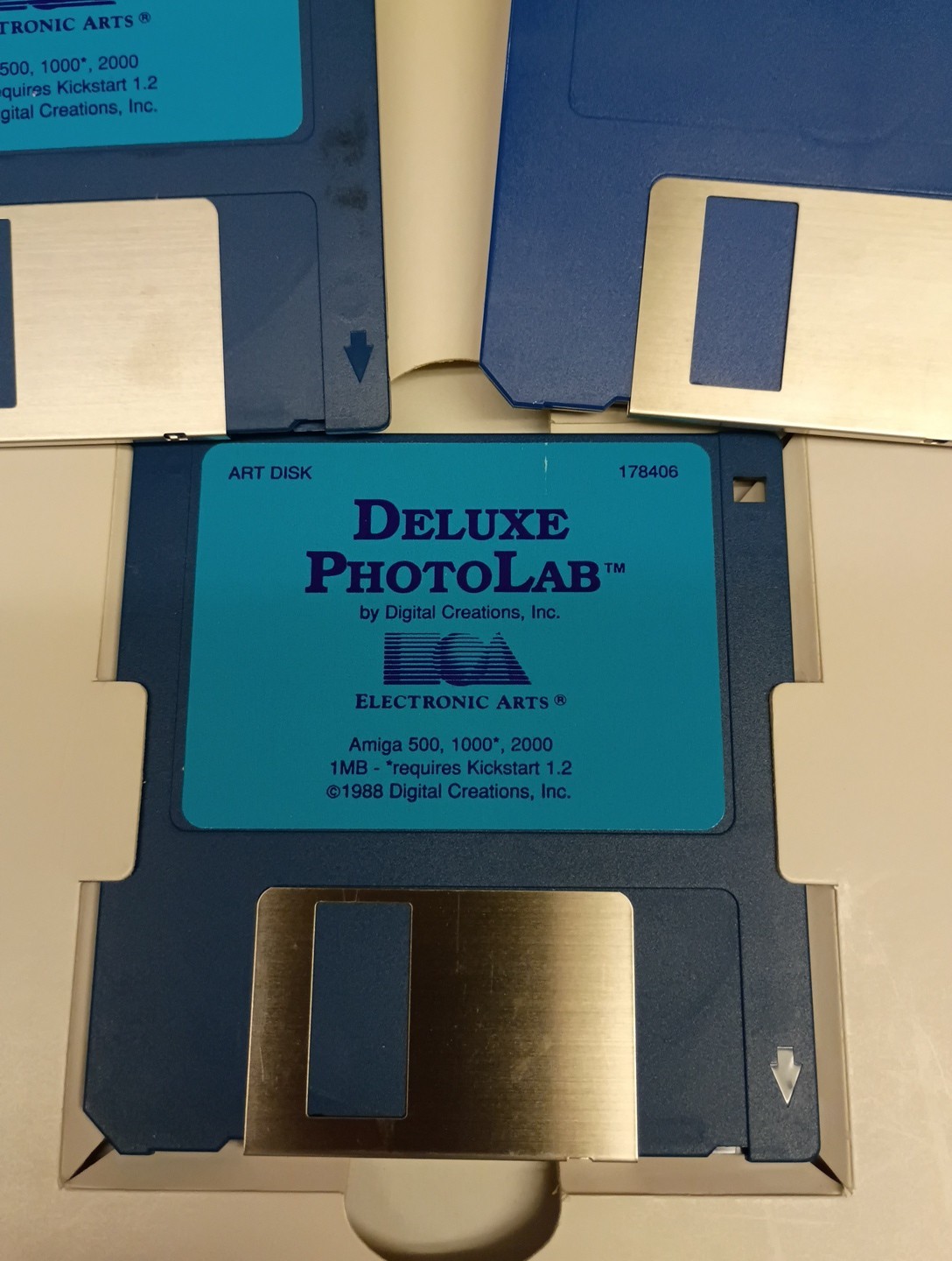 Deluxe PhotoLab Amiga 500 1000 & 2000 Art Software EA Electronic Arts