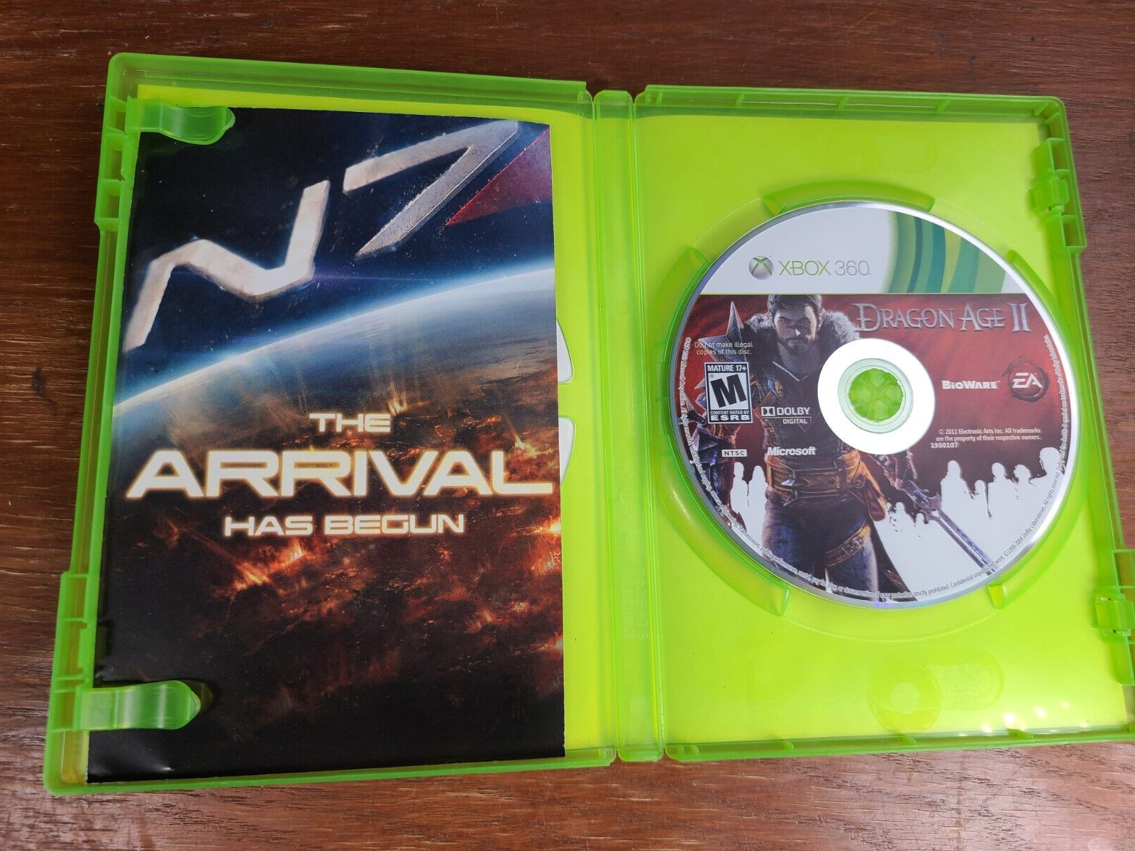 Dragon Age II 2 (Xbox 360, 2011) Complete w/ Insert Tested + Working
