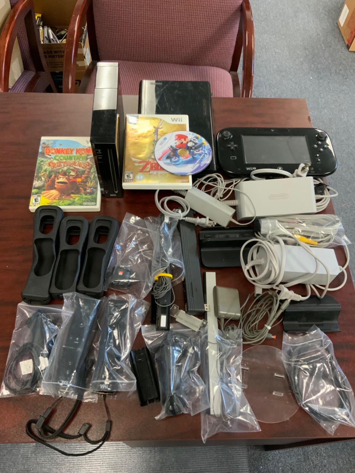Nintendo Wii Video Game Console RVL-001 Black Wii U WUP-010 Bundle Nice Works