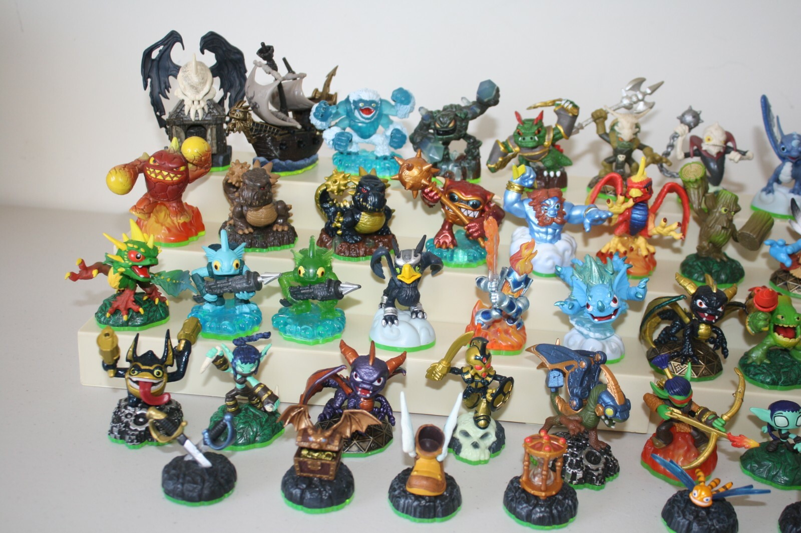 Skylanders Spyro’s Adventure Figures Buy 4 Get 1 Free Finish Your Set Free Ship