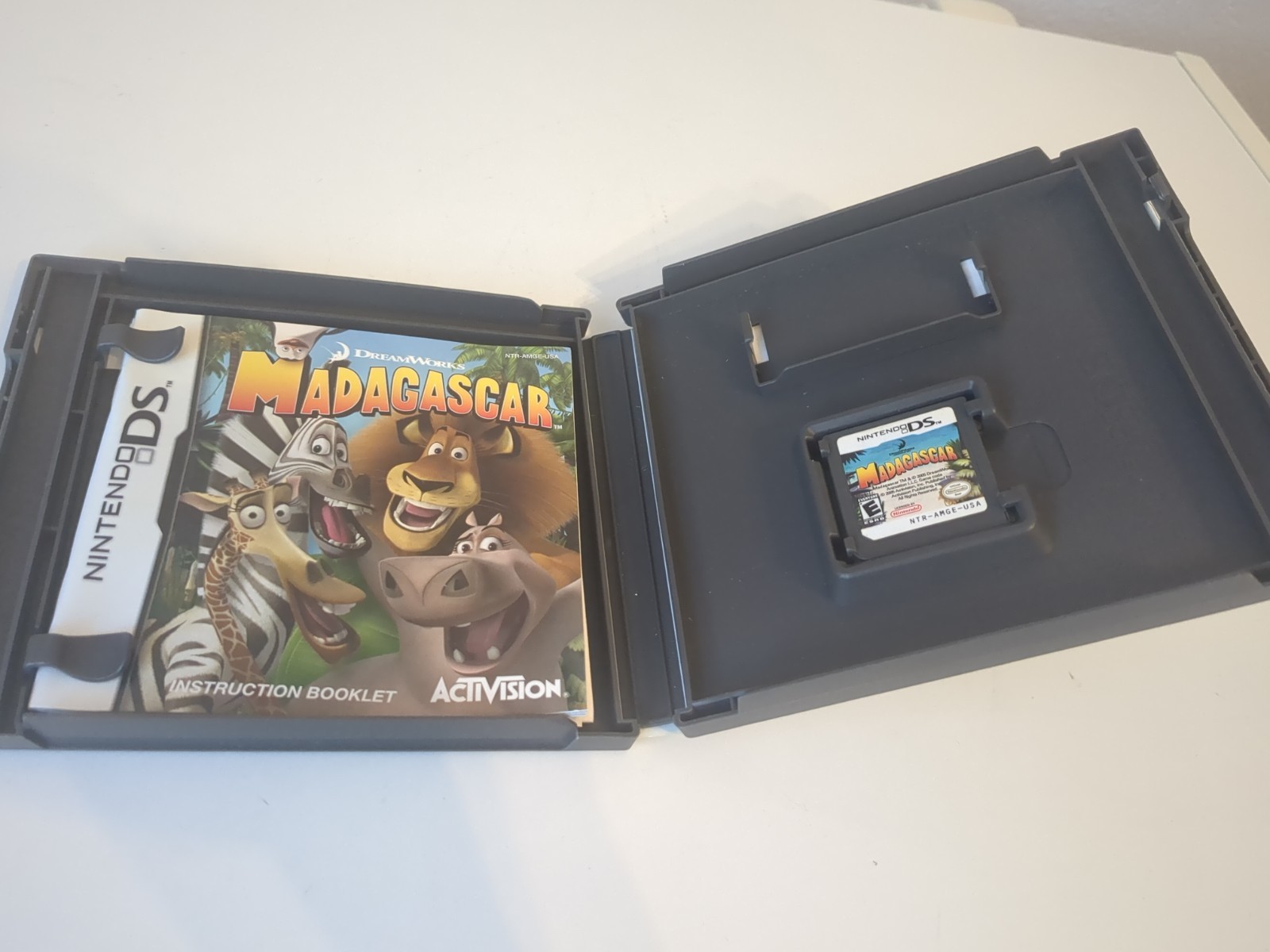 Dreamworks Madagascar Nintendo DS 2DS 3DS Video Game Tested CIB Complete