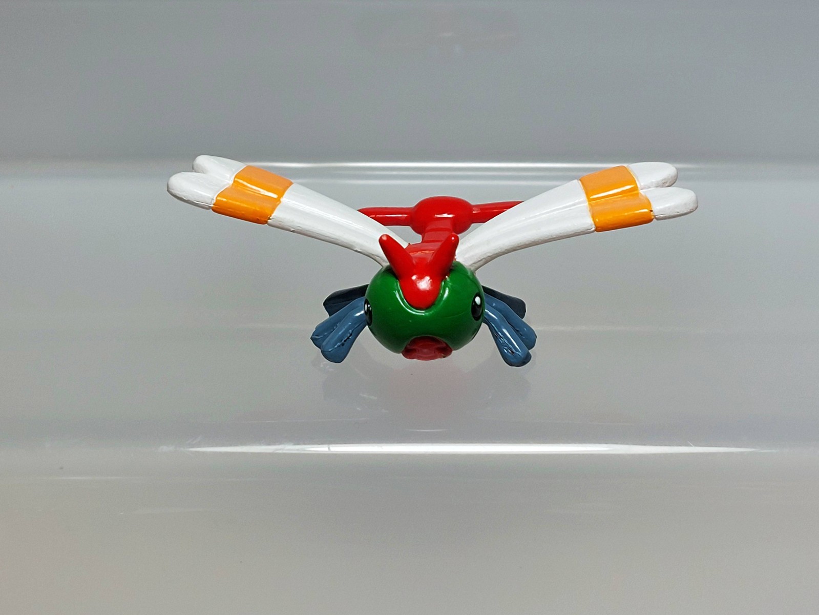 Yanma Pokemon Monster Collection Figure Tomy Japan R09 0.9in