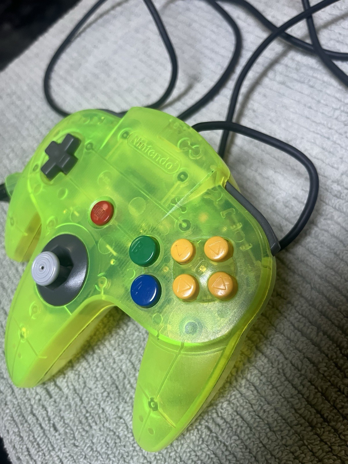 Nintendo 64 Extreme Green Controller Lime Neon Toys-R-Us Exclusive