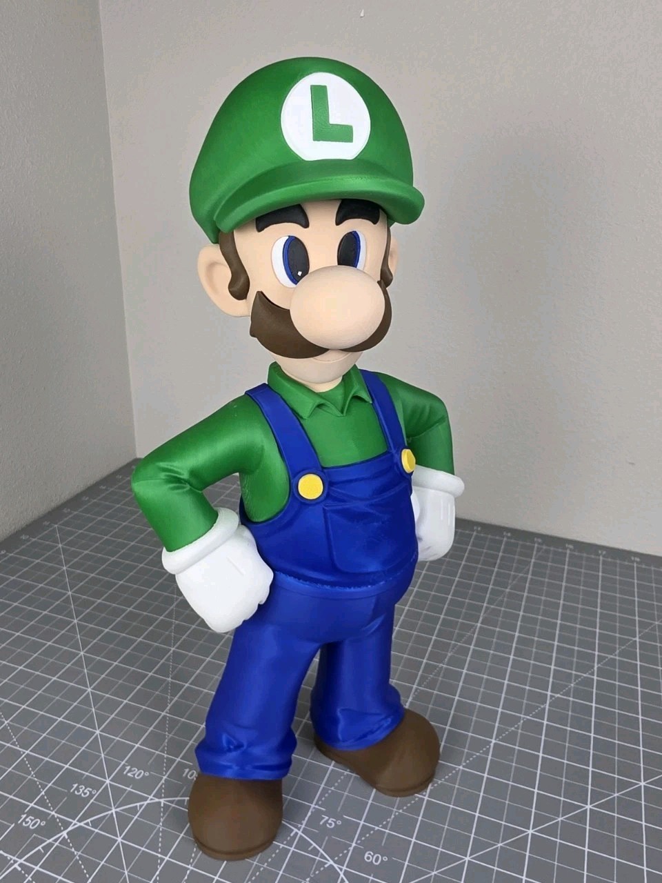Luigi – Super Mario Bros Figure Free Standing 14.5″ in Nintendo 64 Display